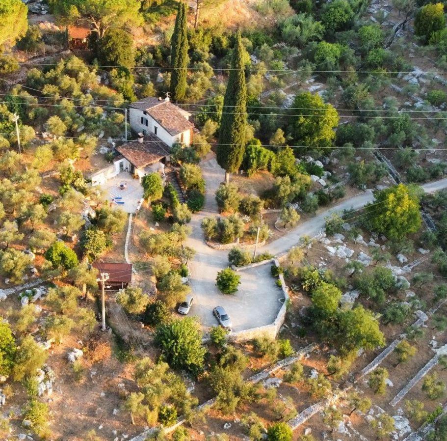 B&B H.M. Sonnino Exterior photo